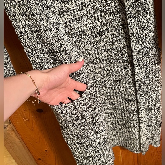 Cardigan - Picture 2 of 3